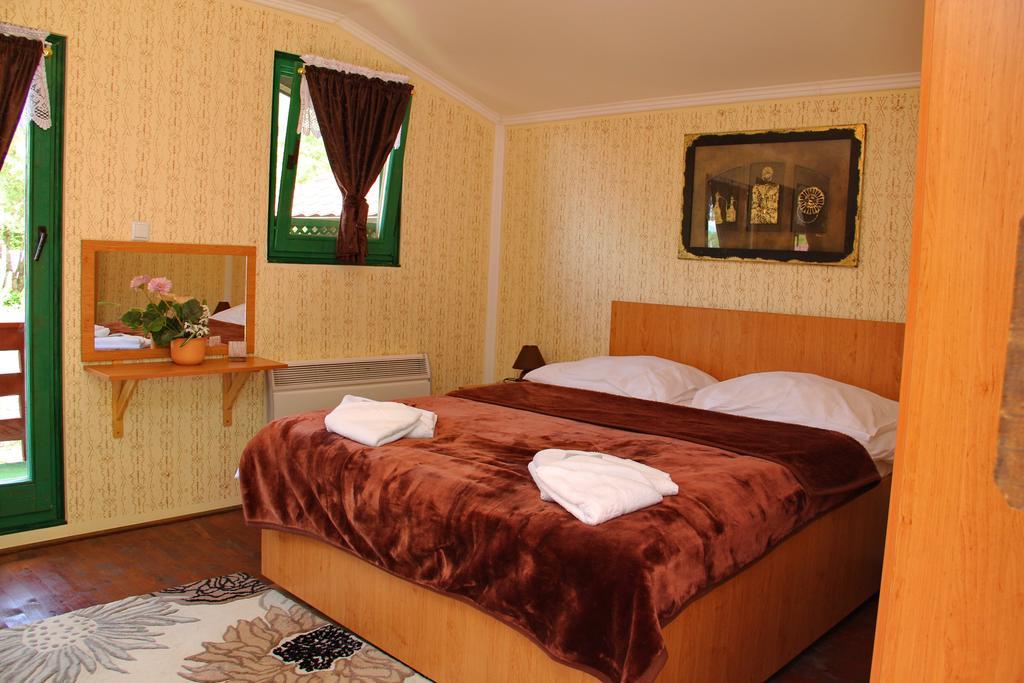 Eco Village Raj U Raju Konjic Exterior photo