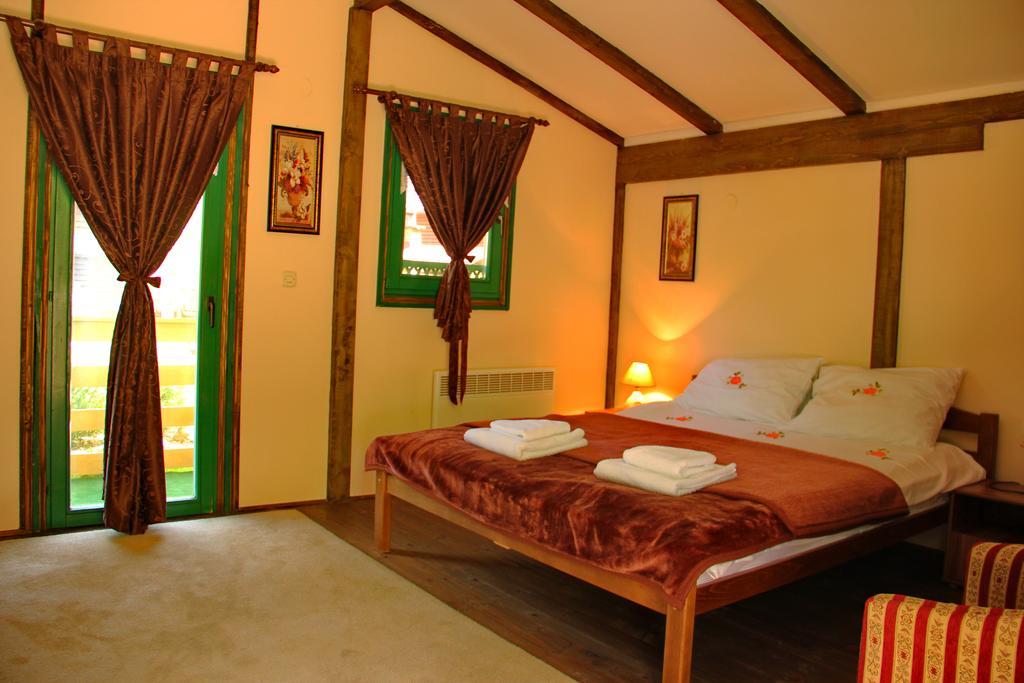 Eco Village Raj U Raju Konjic Exterior photo