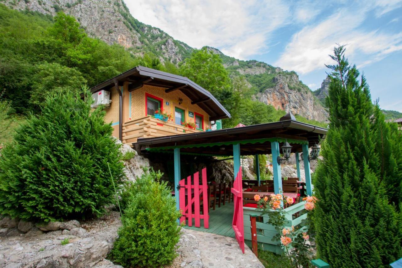 Eco Village Raj U Raju Konjic Exterior photo